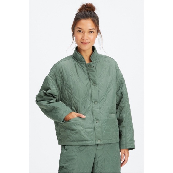 Fabletics Quilted Loft Jacket Green Full Zip Diamond Relaxed Bomber Size Small - Picture 3 of 14